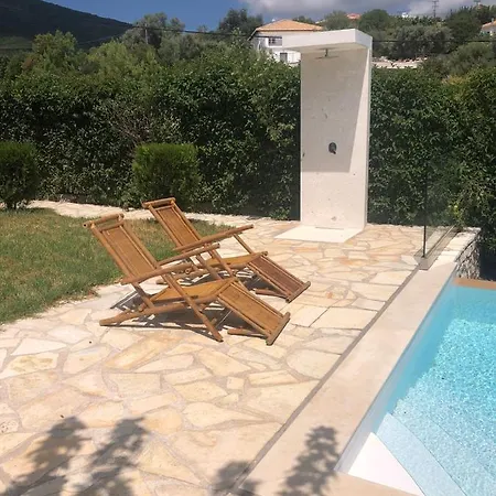 Melody Private Pool With Mountain Views Vila