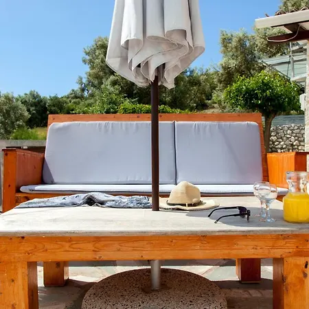 Melody Private Pool With Mountain Views * Fternon